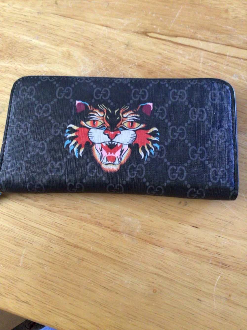 Gucci Black GG Supreme Tiger Print Zip Wallet